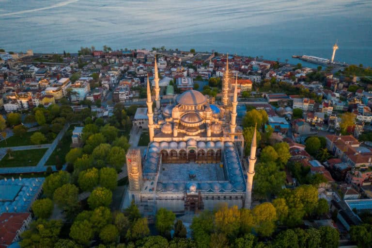 Sultan Ahmet Camii – Osmanlı’nın ilk ve tek 6 minareli camisi