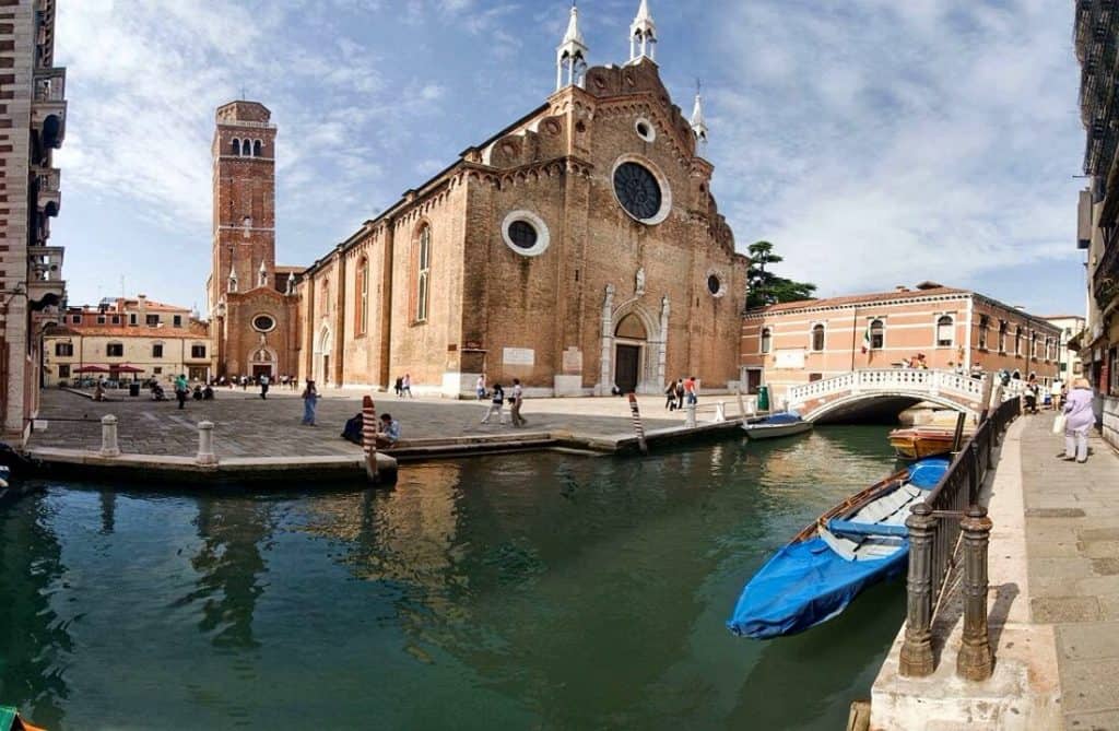 Santa Maria Gloriosa dei Frari Bazilikasi