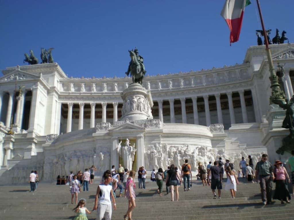 monument to vittorio emanuele ii