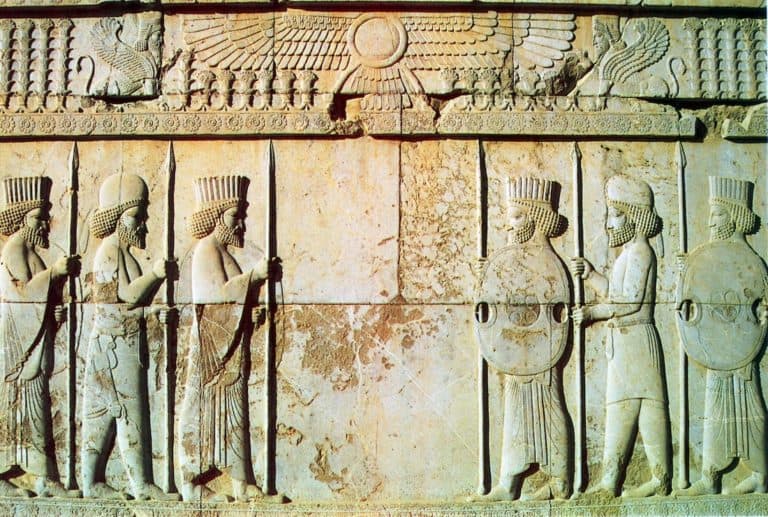 Zerdüştlük Nedir? Dünyanın En Eski Tek Tanrılı İnanç Sistemlerinden Biri
