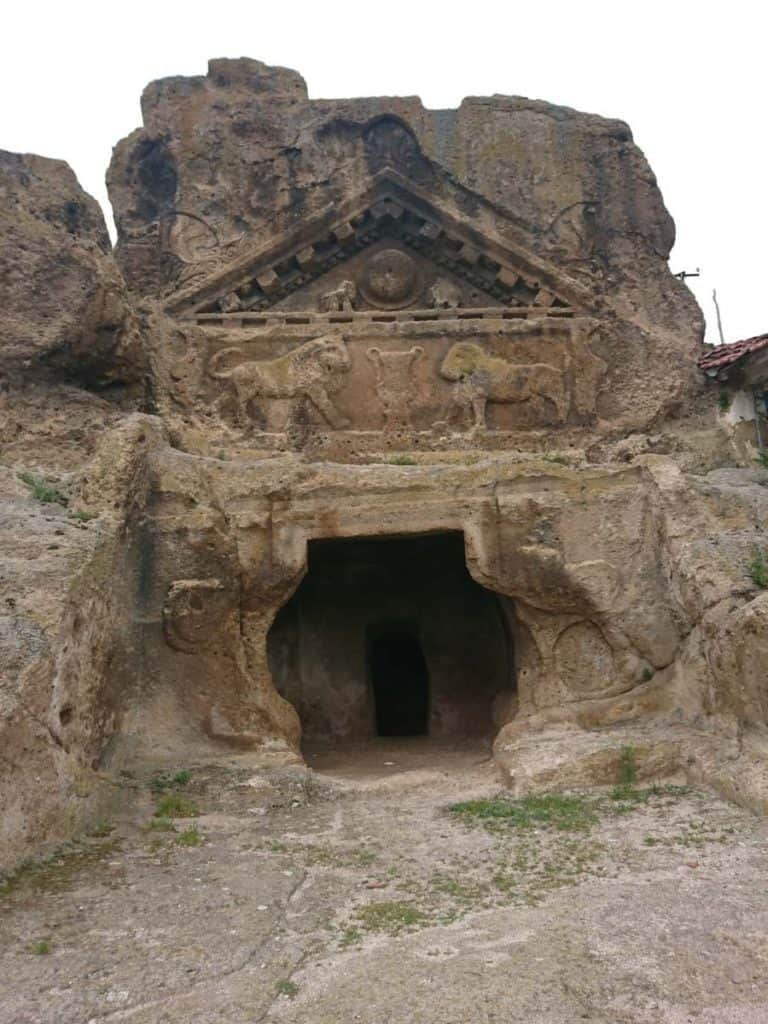 Kümbet Asar Kalesi (Seyitgazi), Eskişehir