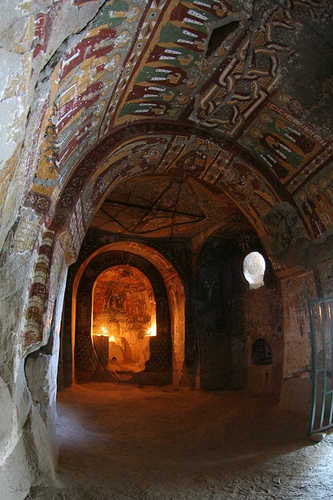 Yılanlı Kilise’deki freskler