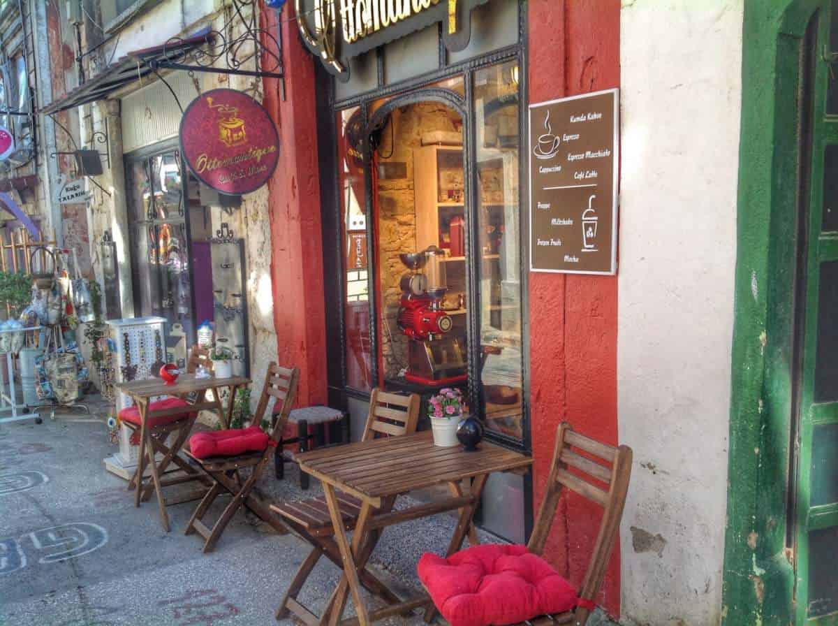 Urla Sanat Sokağı’nda kafeler