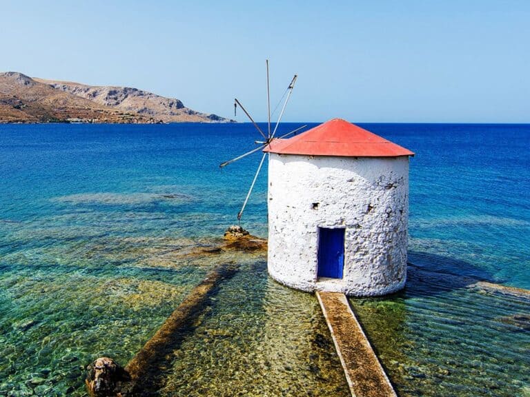 Leros Adası’nda Görülmesi Gereken En İyi Yerler ve Aktiviteler