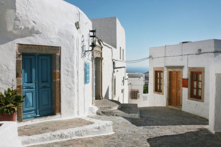 Patmos Gezilecek Yerler- Sessiz Suların, Kutsal Ruhun ve Eşsiz Doğanın Adası