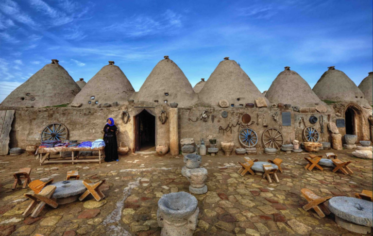 Harran Kümbet Evleri: Urfa Sıcağında Doğal Klima, Tarihten Fısıltılarla…