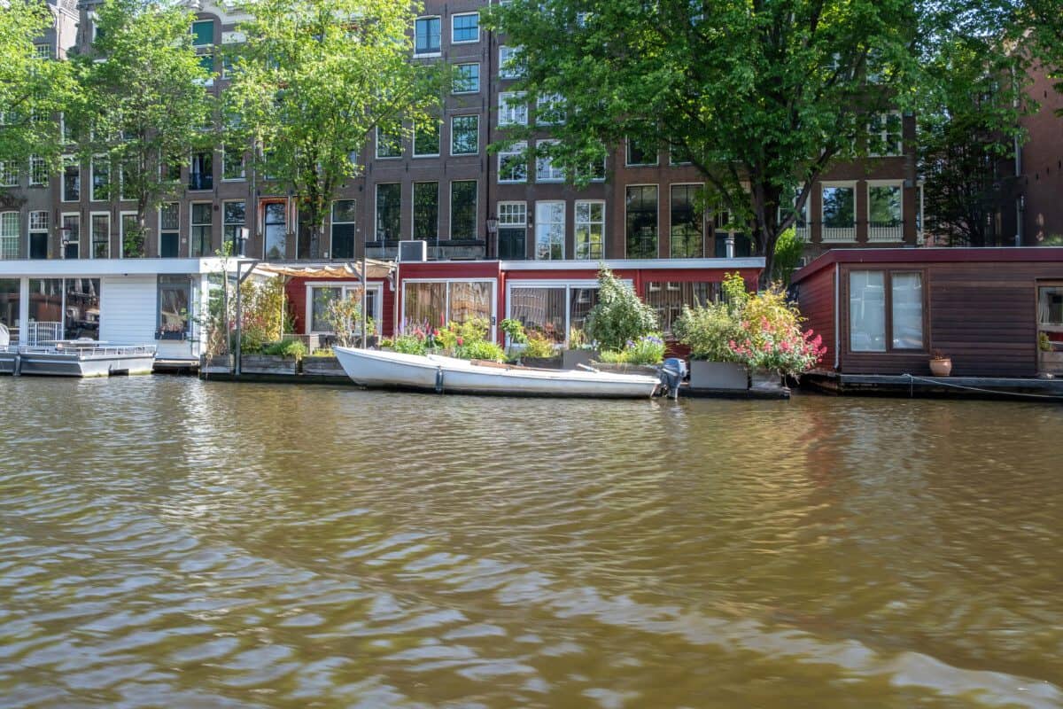 Amsterdam Tekne Evleri Pahalı mı?