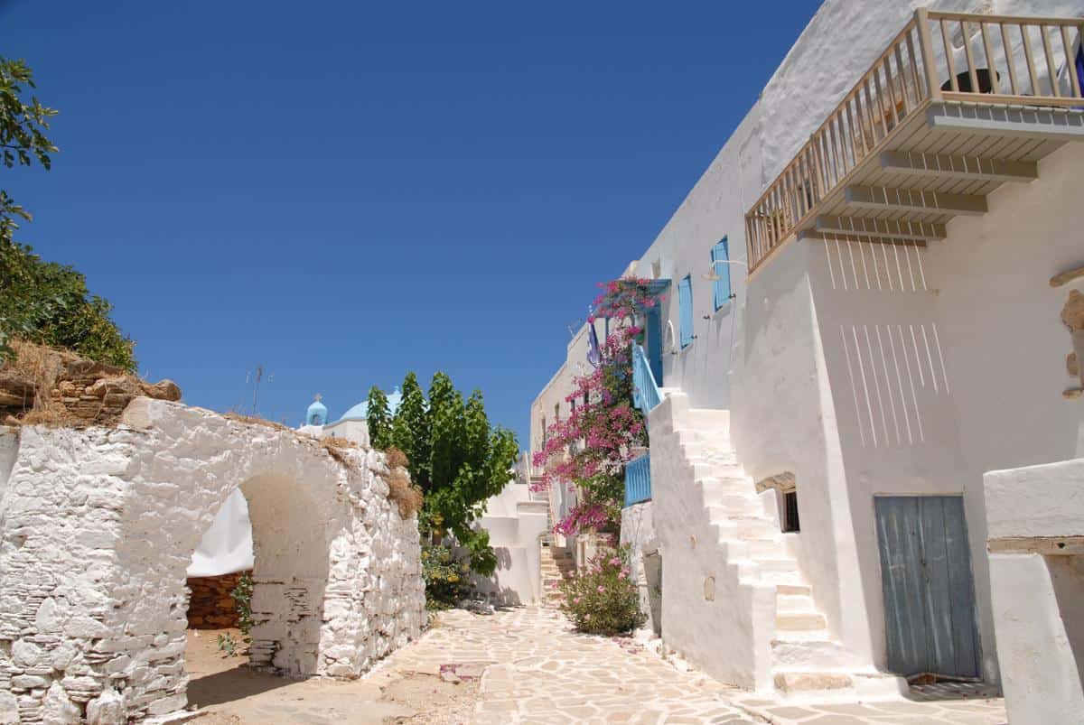Antiparos'a Nasıl Gidilir