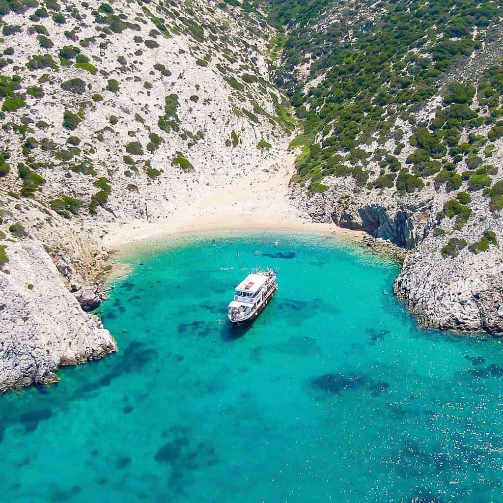 Despotiko Adası
