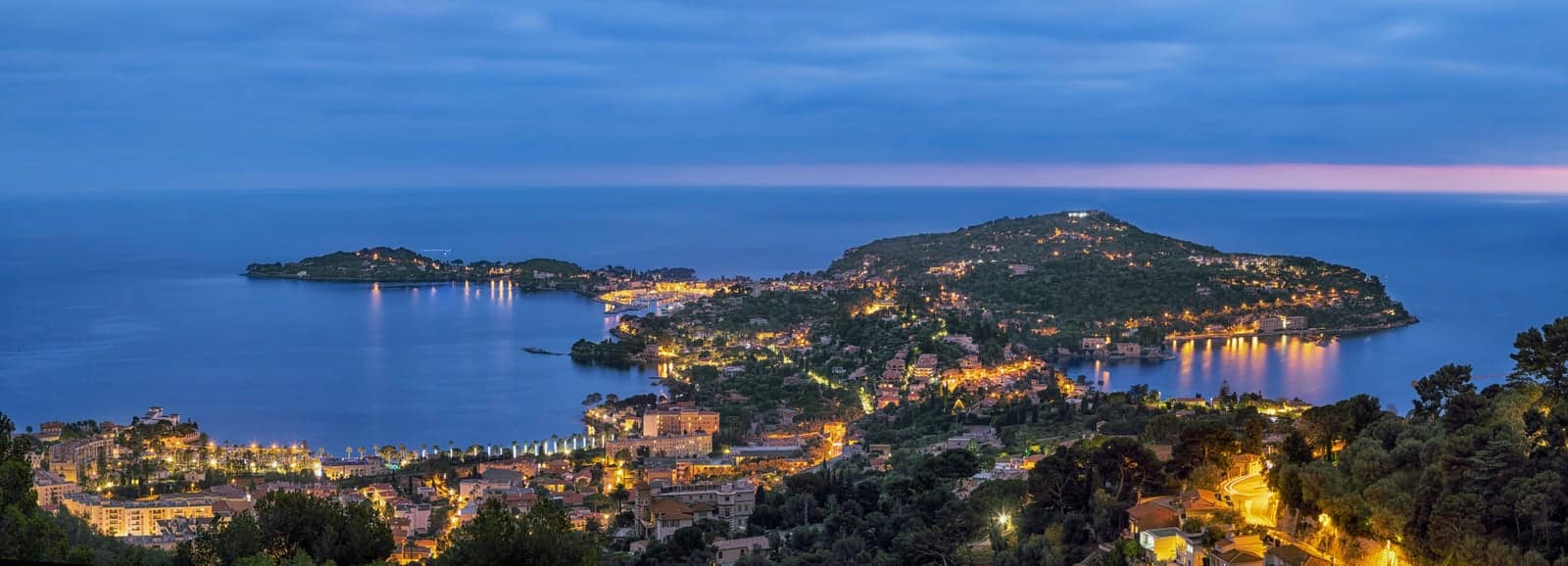 Akşam saatlerinde Cap Ferrat yarımadası
