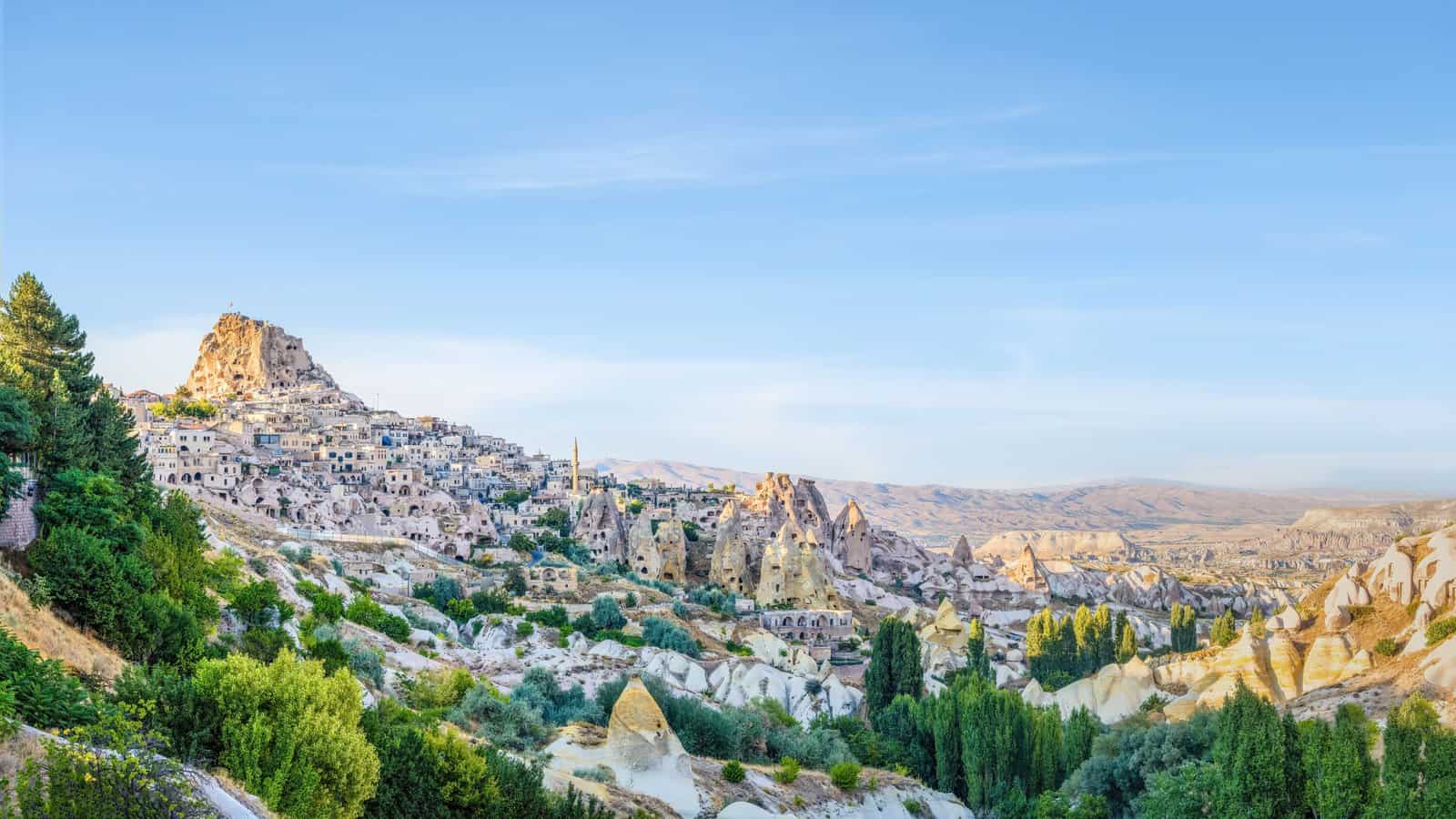 Gün batımında Göreme kasabası