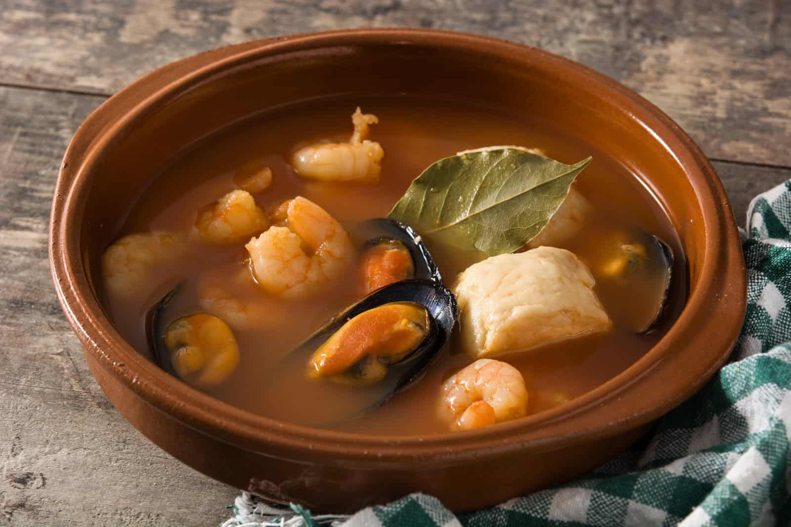 Marsilya usulü bouillabaisse