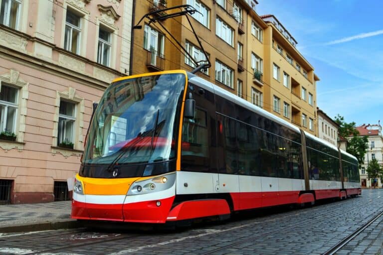 Prag’da modern bir tramvay
