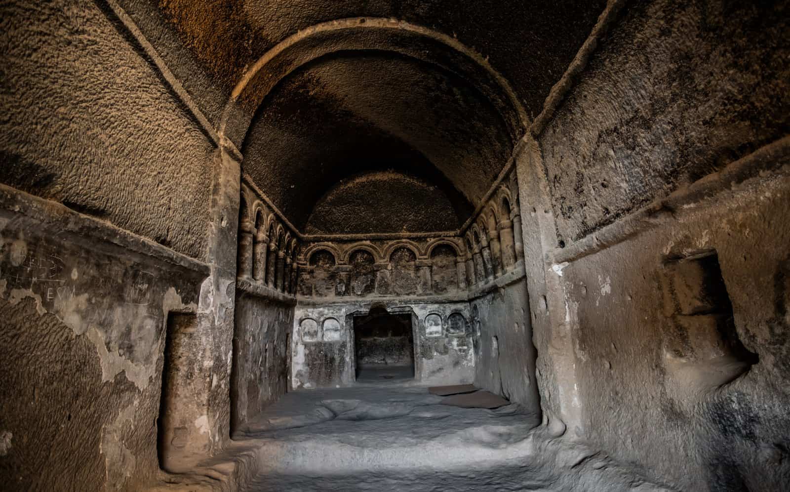 Selime Manastırı'nın kayaya oyulmuş cephesi